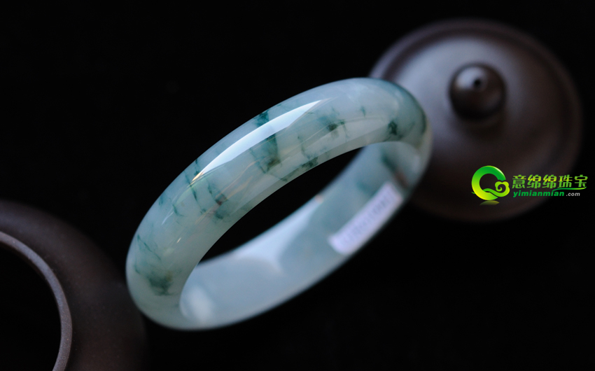 如何来界说老坑翡翠手镯 老坑翡翠手镯的类型  第1张