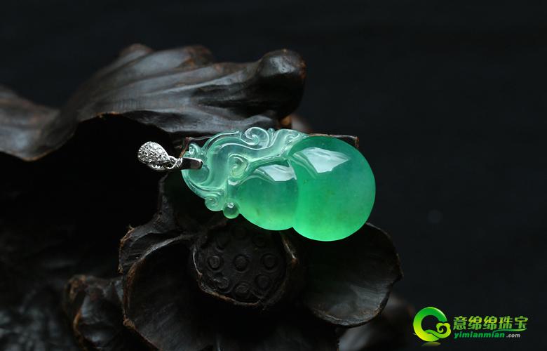 翡翠质量对价格的影响 翡翠的价值空间和名家有没有联系  第2张