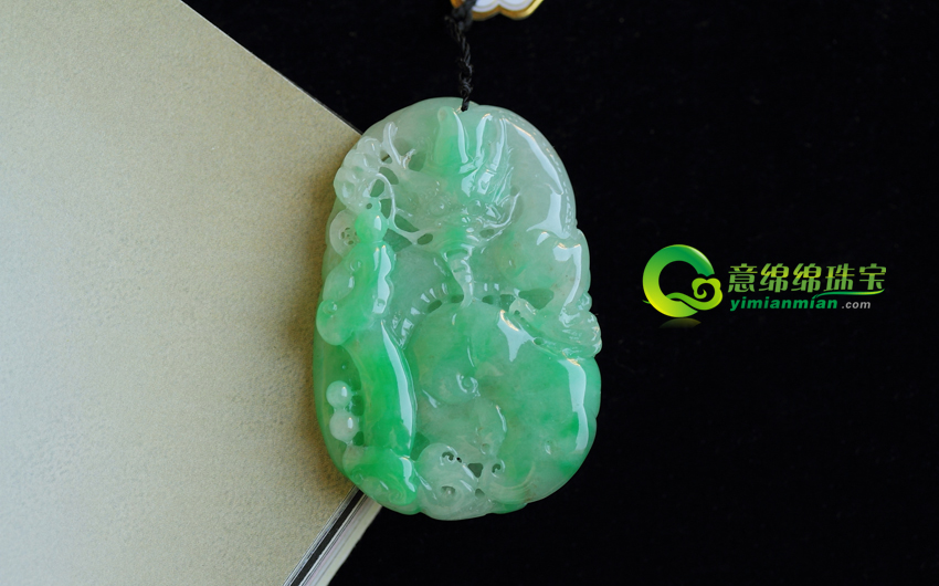 浅谈传统我国玉器的器型和纹饰图画的文明价值  第1张