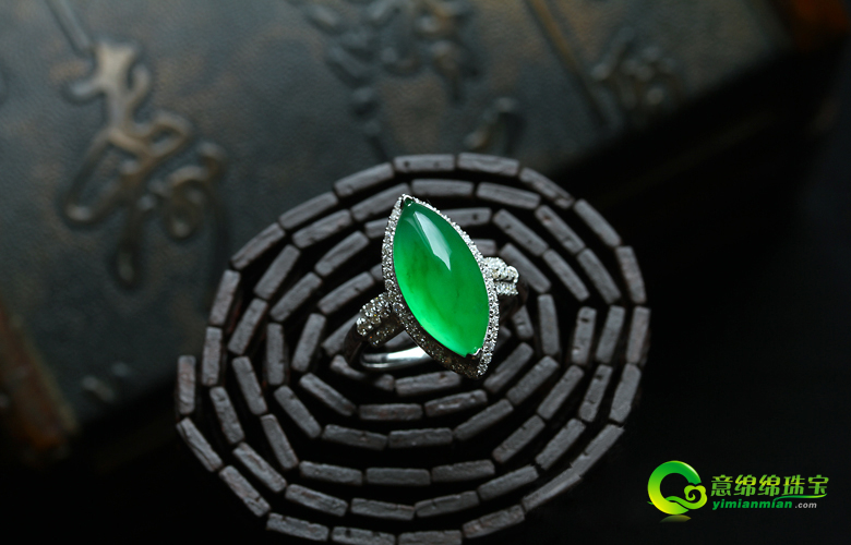详解翡翠宁买一条线，不买一大片、无绺不遮花、冷眼观炝绿  第2张