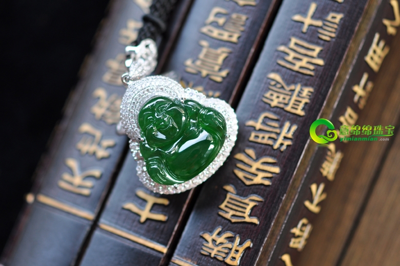 详解翡翠宁买一条线，不买一大片、无绺不遮花、冷眼观炝绿  第1张