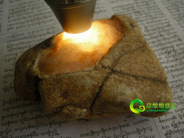 我国境内最大的玉石毛料交易商场 瑞丽翡翠商场  第2张