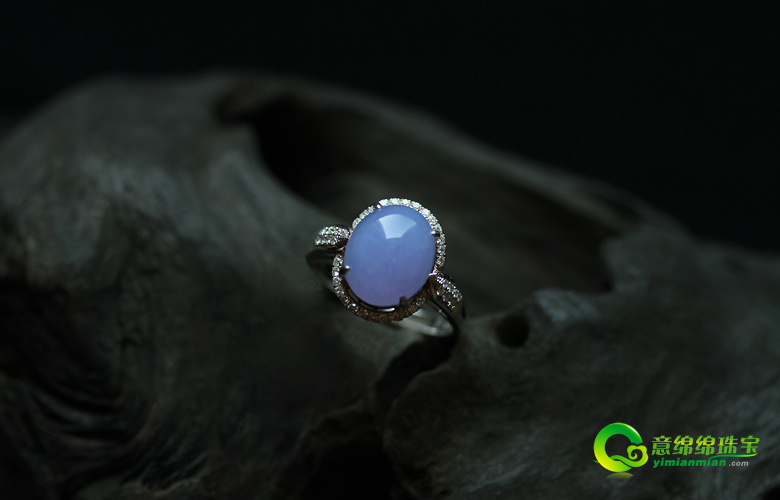 和我们一同认识一下翡翠中的特别种类 紫罗兰翡翠  第1张