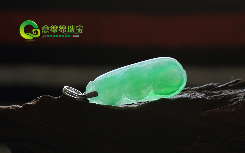 翡翠染色指的是什么 怎么鉴别染色的翡翠  第2张