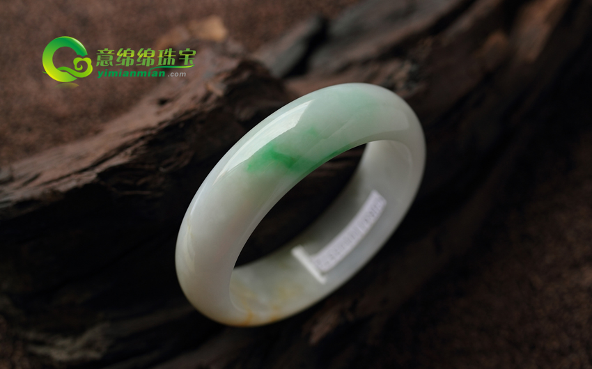 翡翠常识 什么是翡翠的色根 翡翠龙种是什么 什么是油青  第2张
