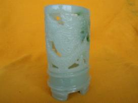 翡翠选购时 您能正确区分翡翠和塑料纺织品吗  第2张