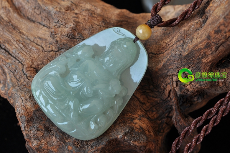 睁大你的双眼看看什么是天然翡翠a货  第2张