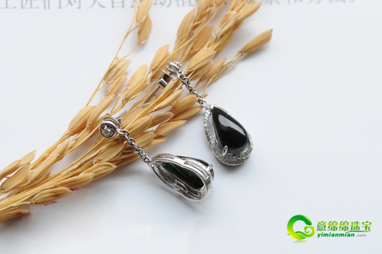 天然翡翠a货判定 辨别翡翠a货的重要标志  第2张