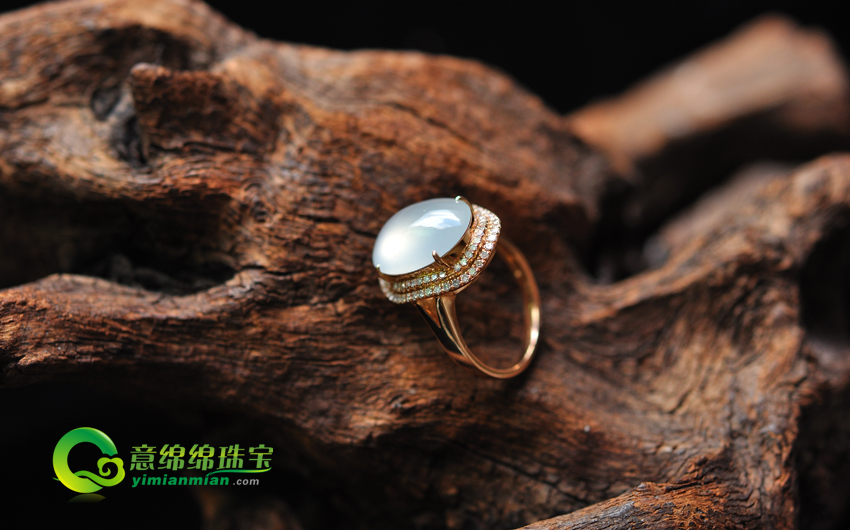 你们知道宝石界是怎样区分翡翠等级的吗  第2张