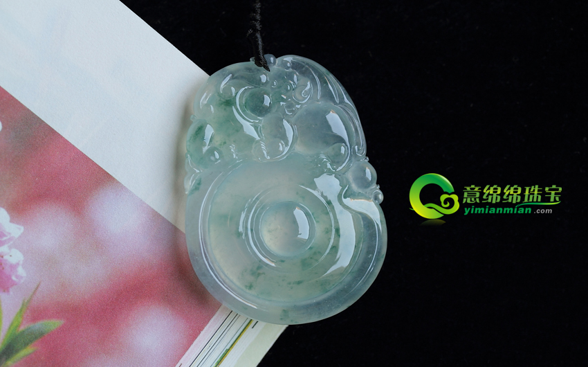 翡翠的判定 从翡翠的体现特征区分翡翠的真假  第3张
