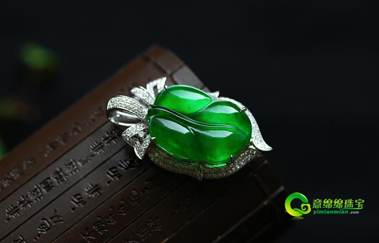 色彩斑斓的翡翠中什么色彩最好