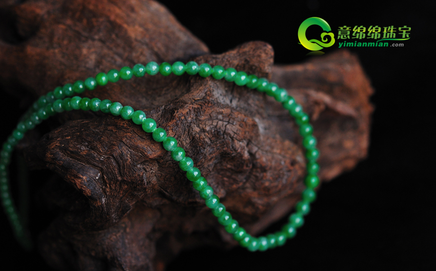碧玉和翡翠同为绿色 差异在哪里