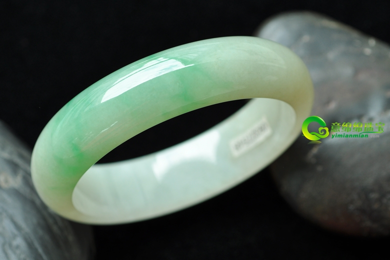 珠宝品种花样繁多 争奇斗艳很是精彩  第2张