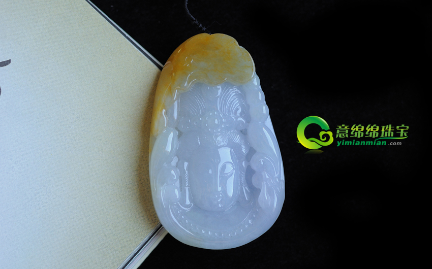 翡翠有多少种颜色 色彩斑斓展示异乎寻常的风貌 五光十色各领风骚数百年   第2张