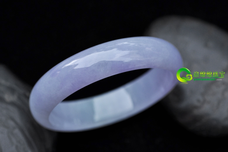 6个小技巧教你怎样辨别翡翠手镯   第2张