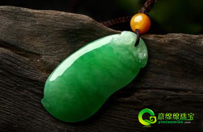 冰糯种翡翠福瓜挂件 尊贵大气又沉稳低沉  第2张