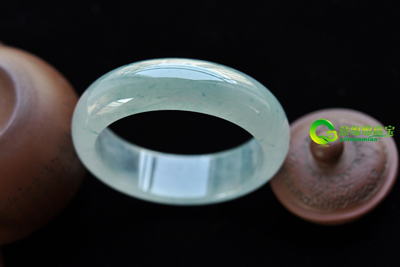 翡翠手镯--佳人如玉 明澈如水  第2张