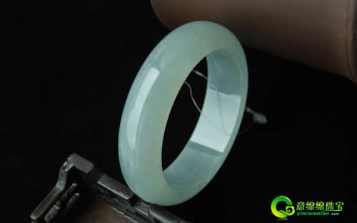 怎样保养玉手镯 你值得好好学学  第3张