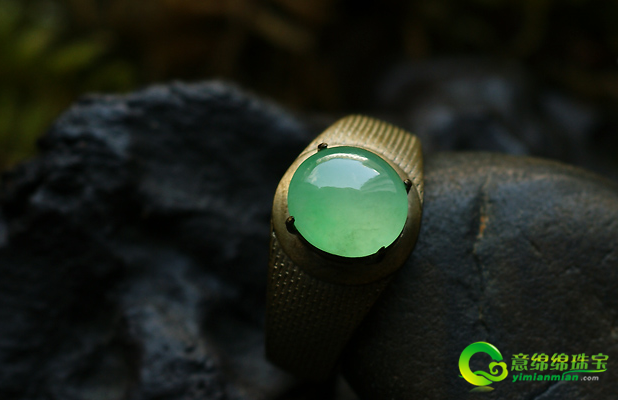 冰种翡翠价格由什么要素决议  第2张