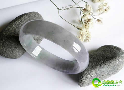 椭圆形的贵妃手镯 古拙高雅富有大气  第2张