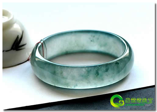 玻璃种翡翠手镯-通透明澈夸姣满意  第2张