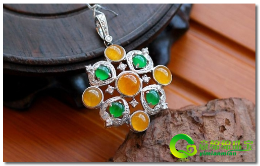 福禄寿挂件档次翡翠之奇光异彩  第3张