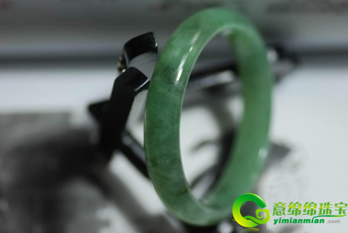 缅甸天然翡翠A货 日常保养是要害  第2张