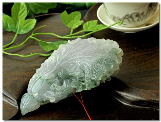 缅甸翡翠摆件-亮丽灵润雕工精美绝伦  第2张