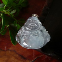 男戴观音女戴佛典故之翡翠挂件  第2张