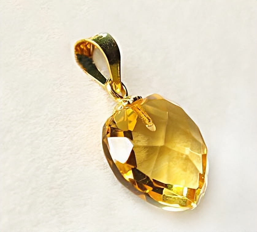 衣服需求调配，珠宝首饰更需求学会调配，技巧贵精不在多你要学会  第5张