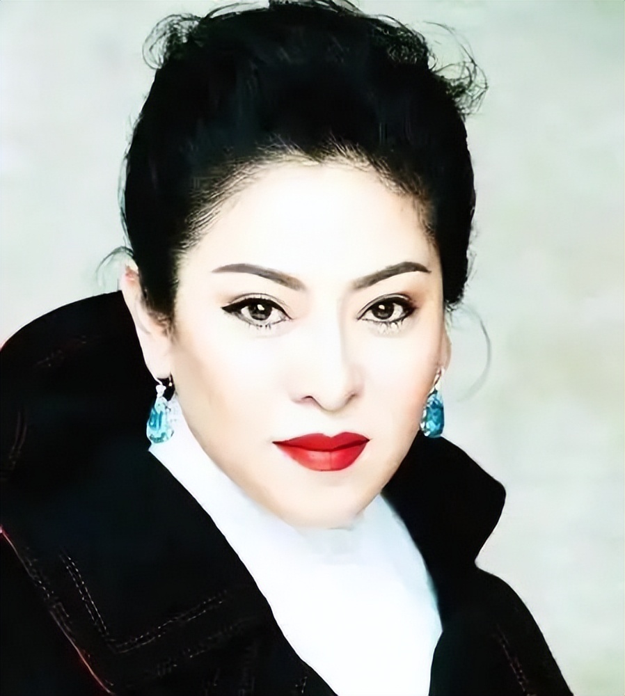 中国富豪们的珠宝保藏：3.08亿尖端蓝钻，4.9亿天价粉钻…  第11张