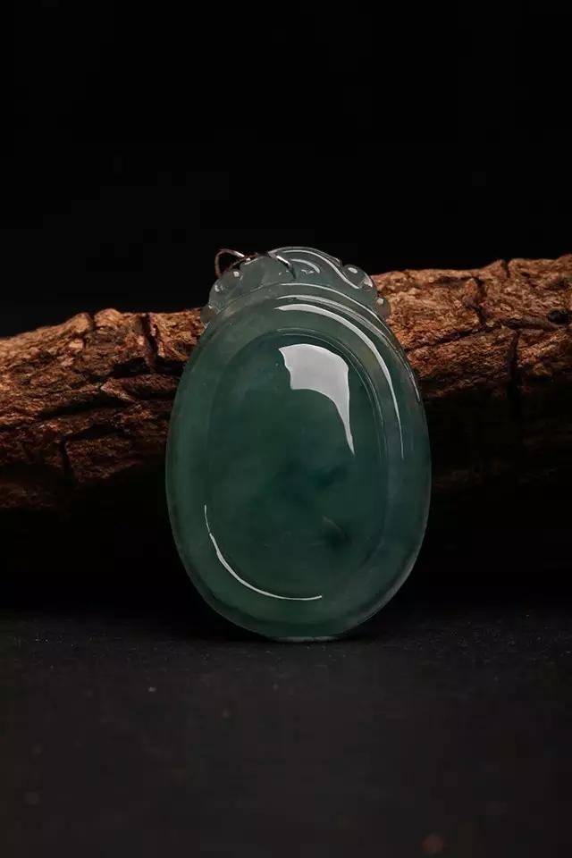 认识一下真实的天空蓝翡翠，你手上的或许只能叫“蓝底”  第2张