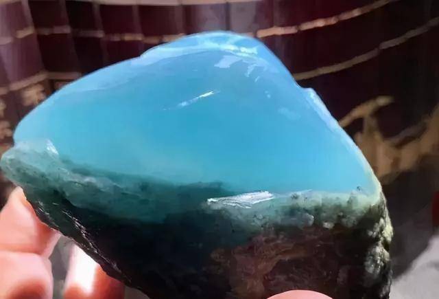 认识一下真实的天空蓝翡翠，你手上的或许只能叫“蓝底”  第4张