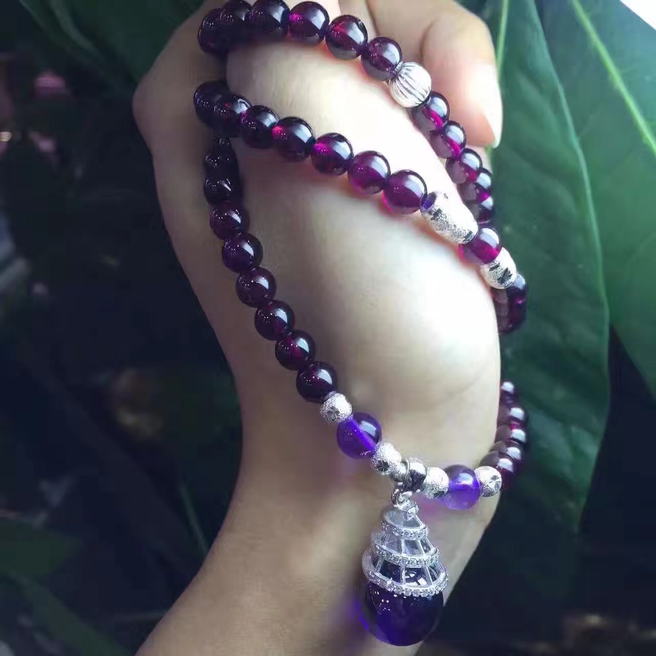 石榴石佩带有什么考究？  第4张