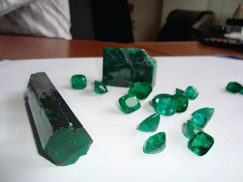 祖母绿：呐，这就叫专业！  第2张