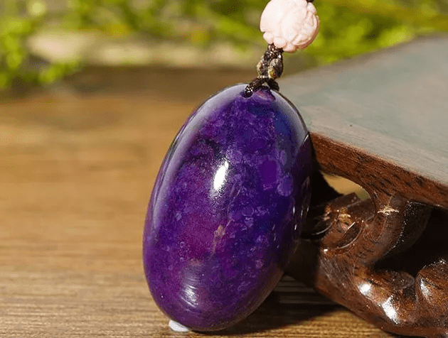 告知你身边的朋友，这些珠宝玉石都是注胶的  第4张