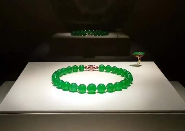 翡翠的最新价值排名曝光！最值钱的居然是它？  第5张