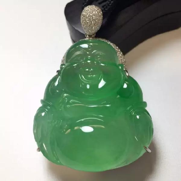 翡翠带久了发黄的原因是什么？  第3张