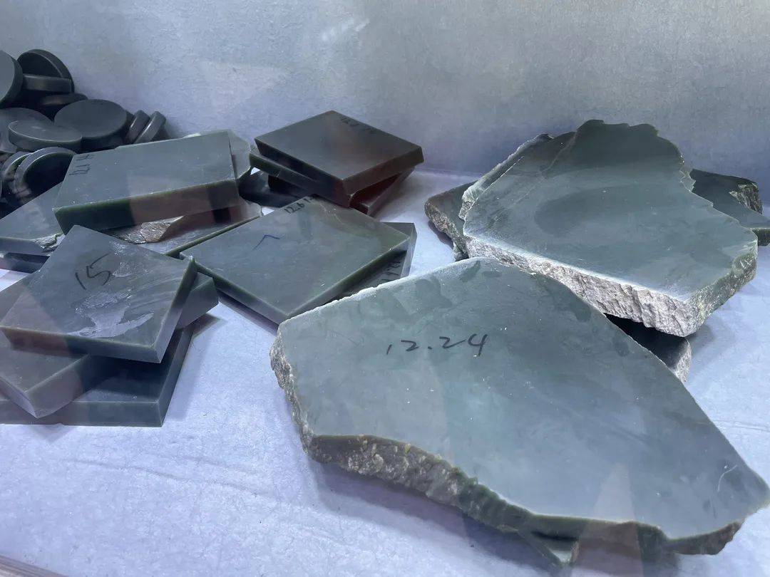 来自国内的玉中王者，揭秘传说中的羊脂黑玉  第21张