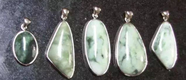 危地马拉翡翠走红商场，乃至还能出A货证书，翡翠产地你知多少？  第10张