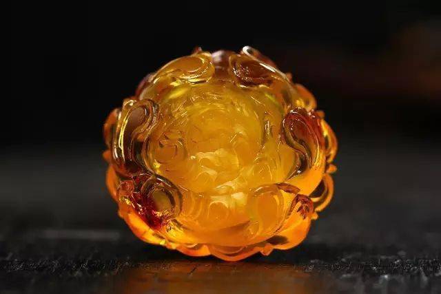 还在这样戴蜜蜡？十年后你的蜜蜡将一文不值！  第7张