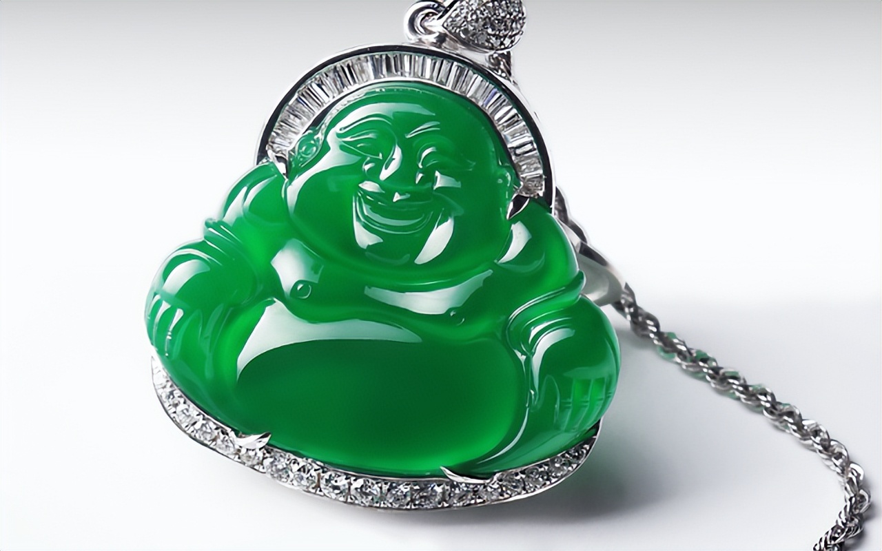 翡翠的价格贵得离谱？这其间的原因有这么多，看完就理解了  第2张