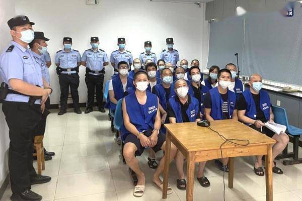 “切涨”？“切跌”？直播出售玉石“闭环套路”要留神  第2张