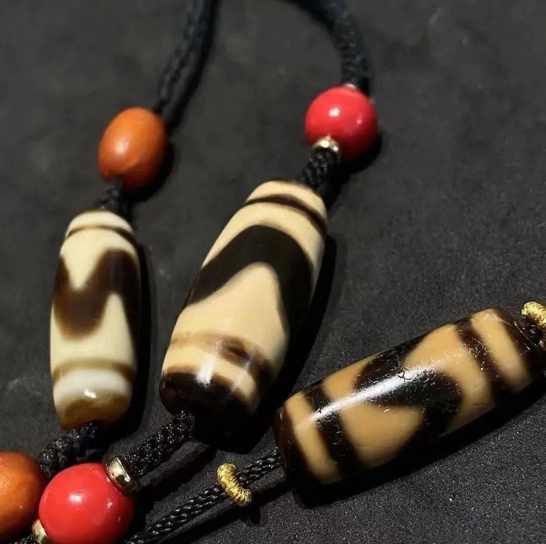 天珠终究是什么？明星佩带动辄上亿是真是假？  第9张