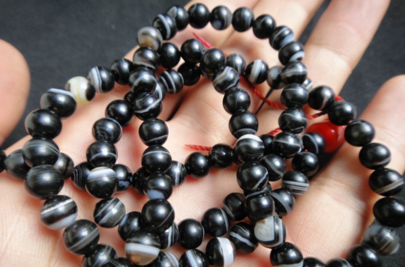 黑色缠丝玛瑙，正成为文玩界的新宠  第15张