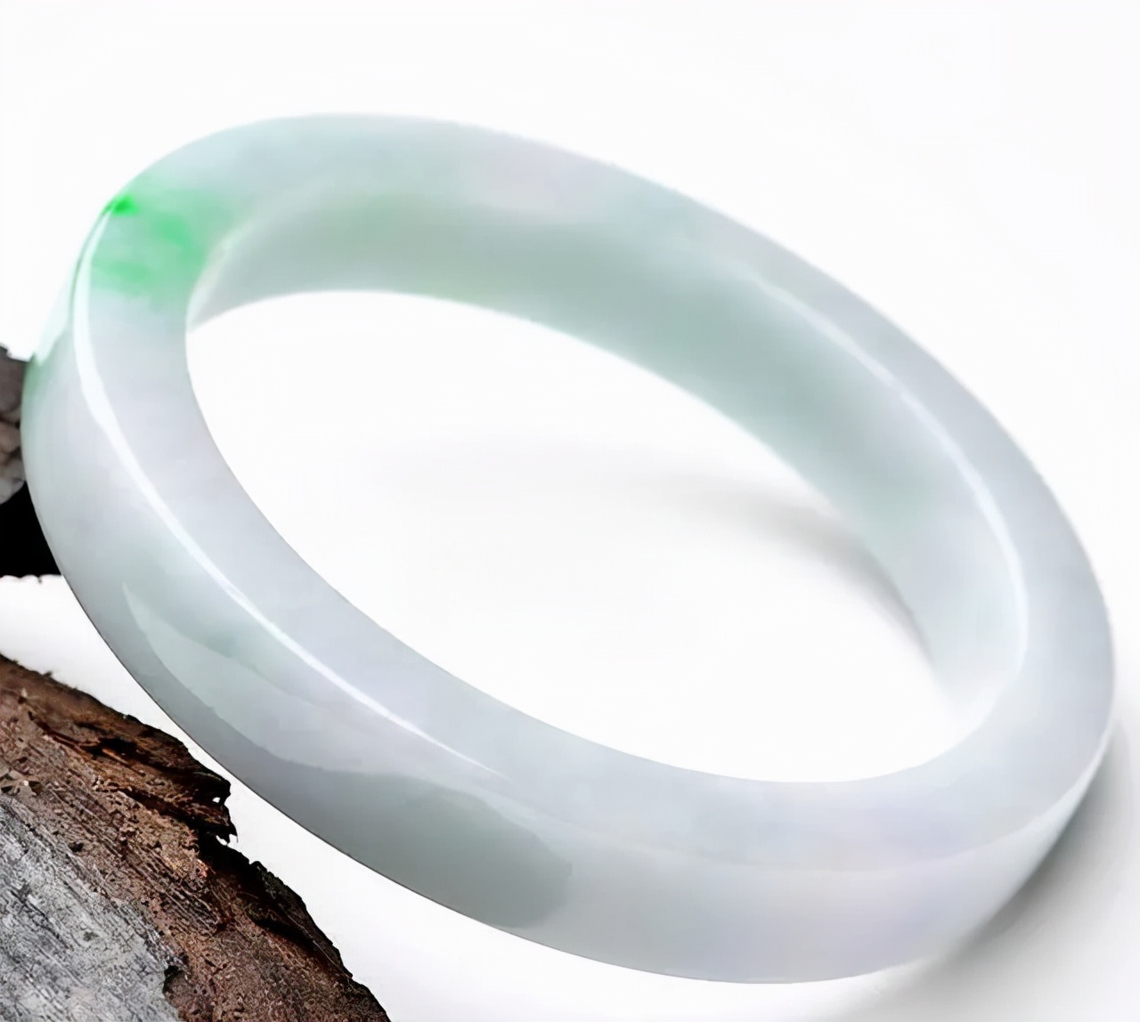 盘点7种冷门的翡翠手镯样式，第5种是宋美龄的独爱  第2张