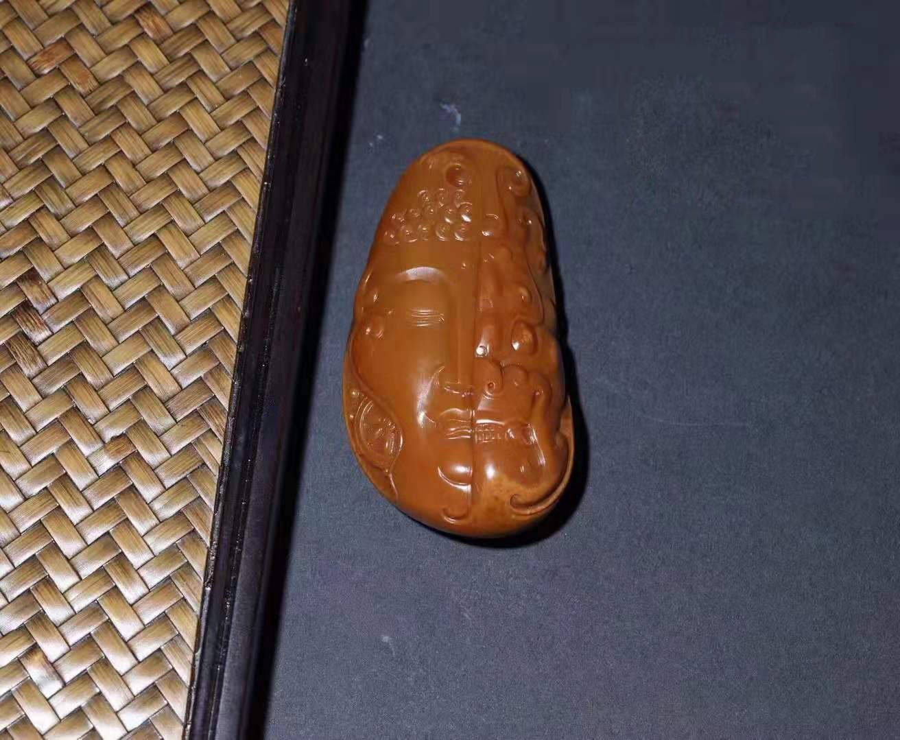 和田玉分几种料？羊脂玉和田玉哪个好？  第3张