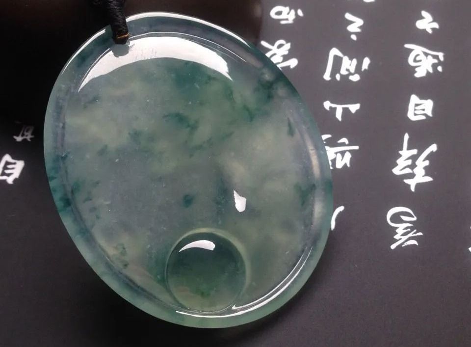 翡翠飘花和飘绿有什么区别，哪种价值更高？  第5张