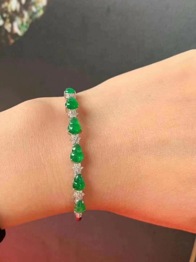 众所周知的吉祥物，作为首饰非常盛行，涵义佩带终身“福禄”安全  第2张