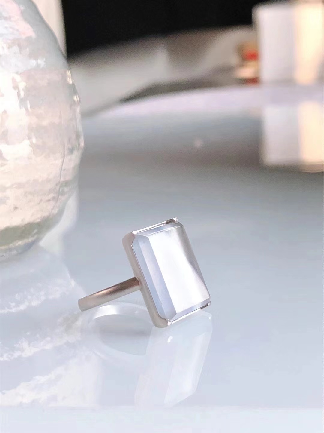 敢素面朝天，这样的翡翠才是行家的挑选，也是高品质翡翠盛行趋势  第8张